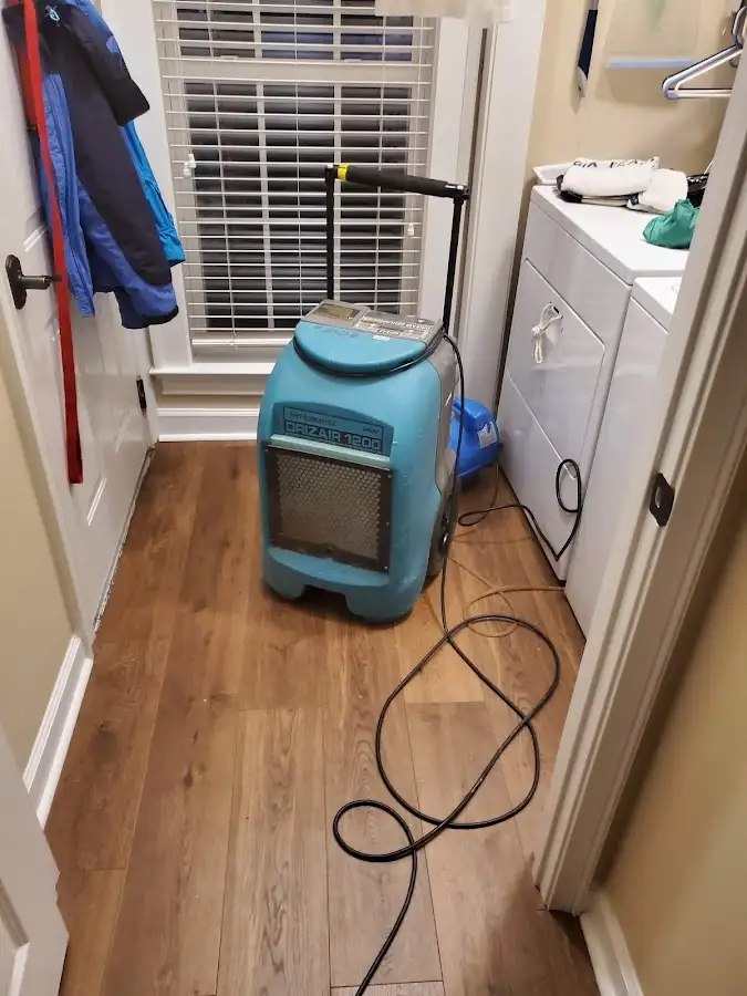 Commercial dehumidifier deployed for Flood Damage Cleanup in Pulaski